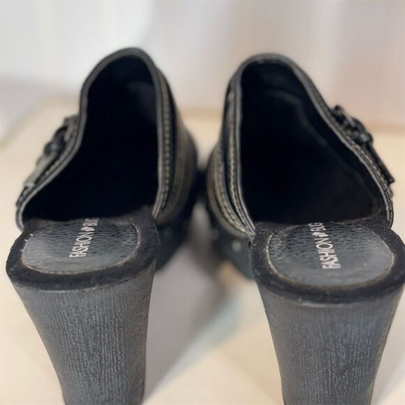 Fashion Bug Chunky Black Studded Buckle Strap Clogs 7M Y2K VTG Boho Grunge - Picture 4 of 9